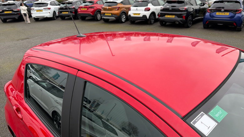 Toyota Yaris 1.5 VVT-i Icon Tech 5dr Petrol Hatchback